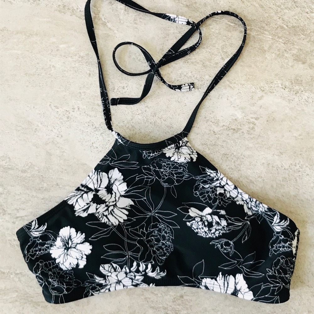 Ardene swimsuit high halter neck top